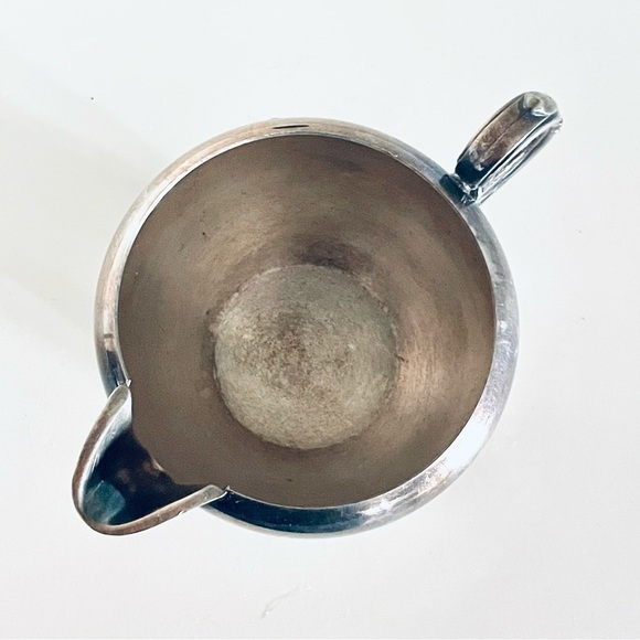 Vintage VTG Wm. A. Rogers Oneida Limited Silver Plated Creamer with Feet - Picture 3 of 4